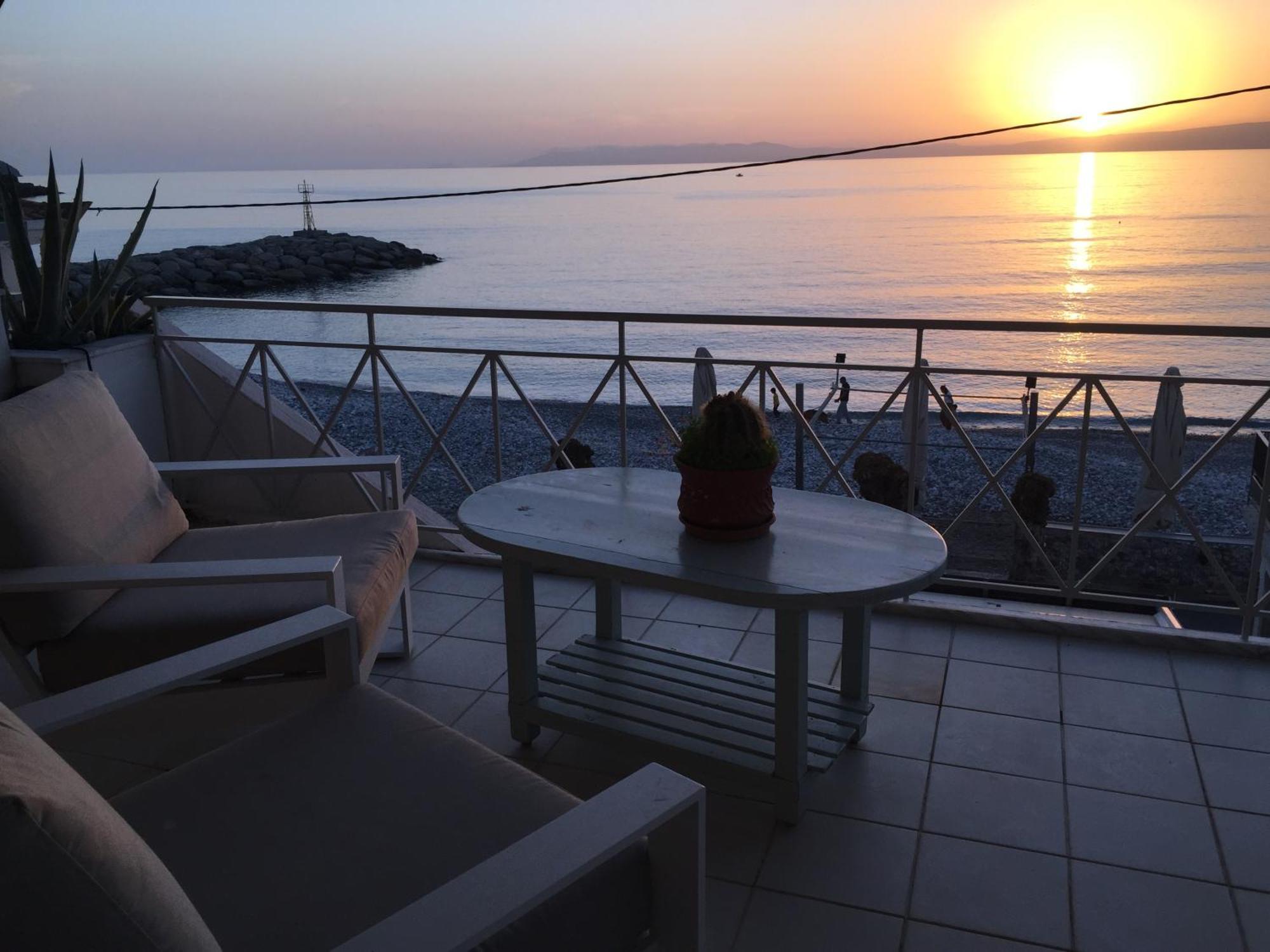 Agali 1 Superior Maisonette Каламата Экстерьер фото